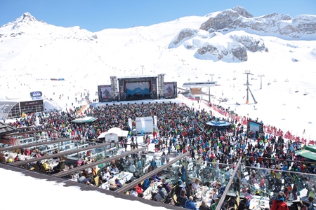 Top of the Mountain Concert op de skipiste van de Idalp (2.300 m) ©TVB Paznaun – Ischgl